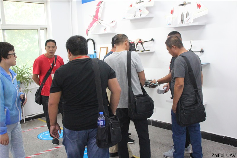 河北智飛極農(nóng)無人機科技|保定ASFC無人機駕駛員培訓考證|打藥撒藥噴藥植保無人機