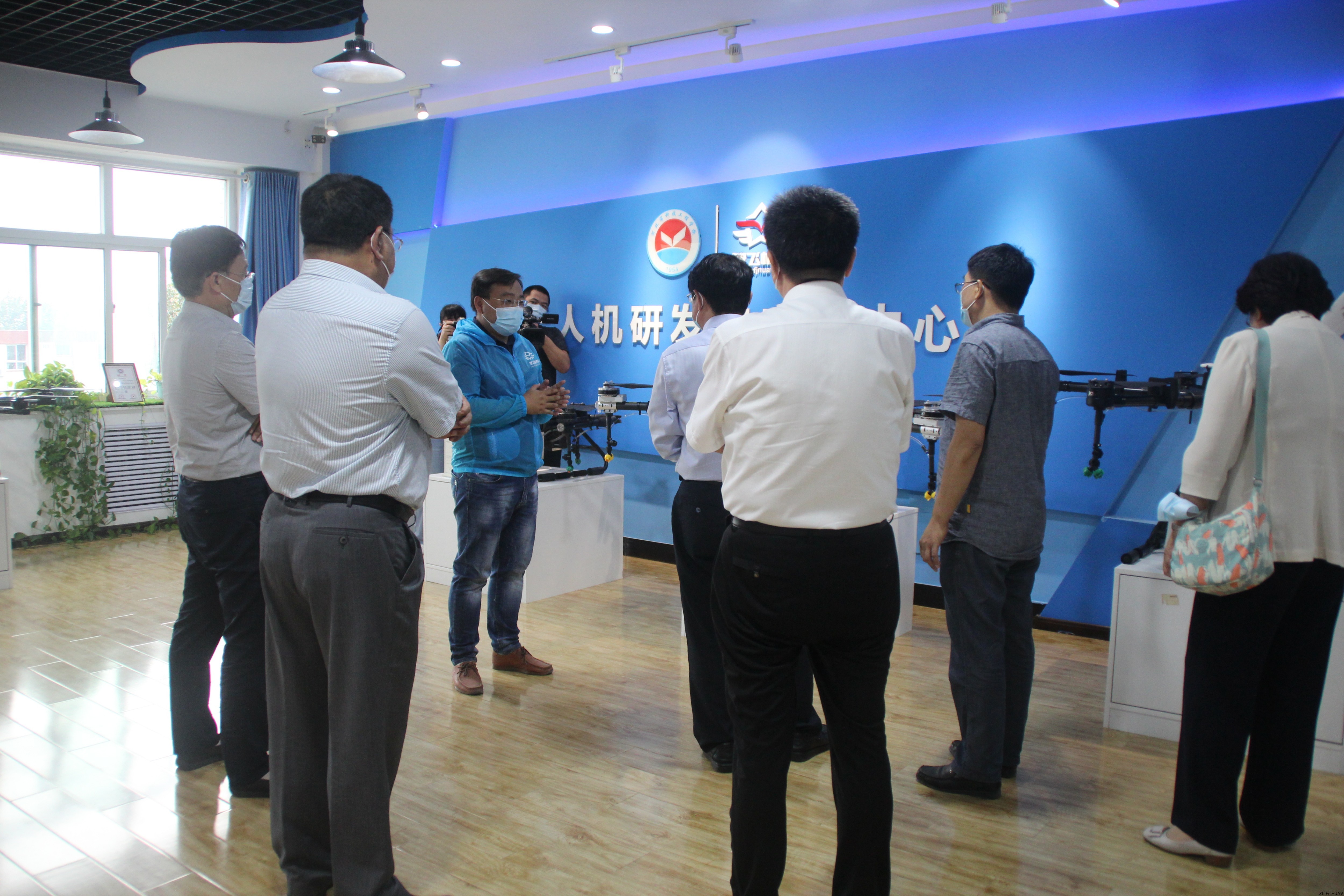 河北智飛極農無人機科技|一鳶科技|行業(yè)定制無人機