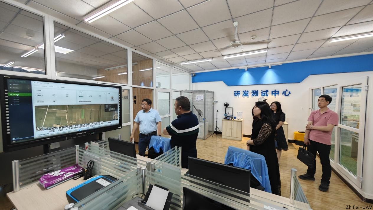 河北智飛極農(nóng)無(wú)人機(jī)科技|一鳶科技|行業(yè)定制無(wú)人機(jī)